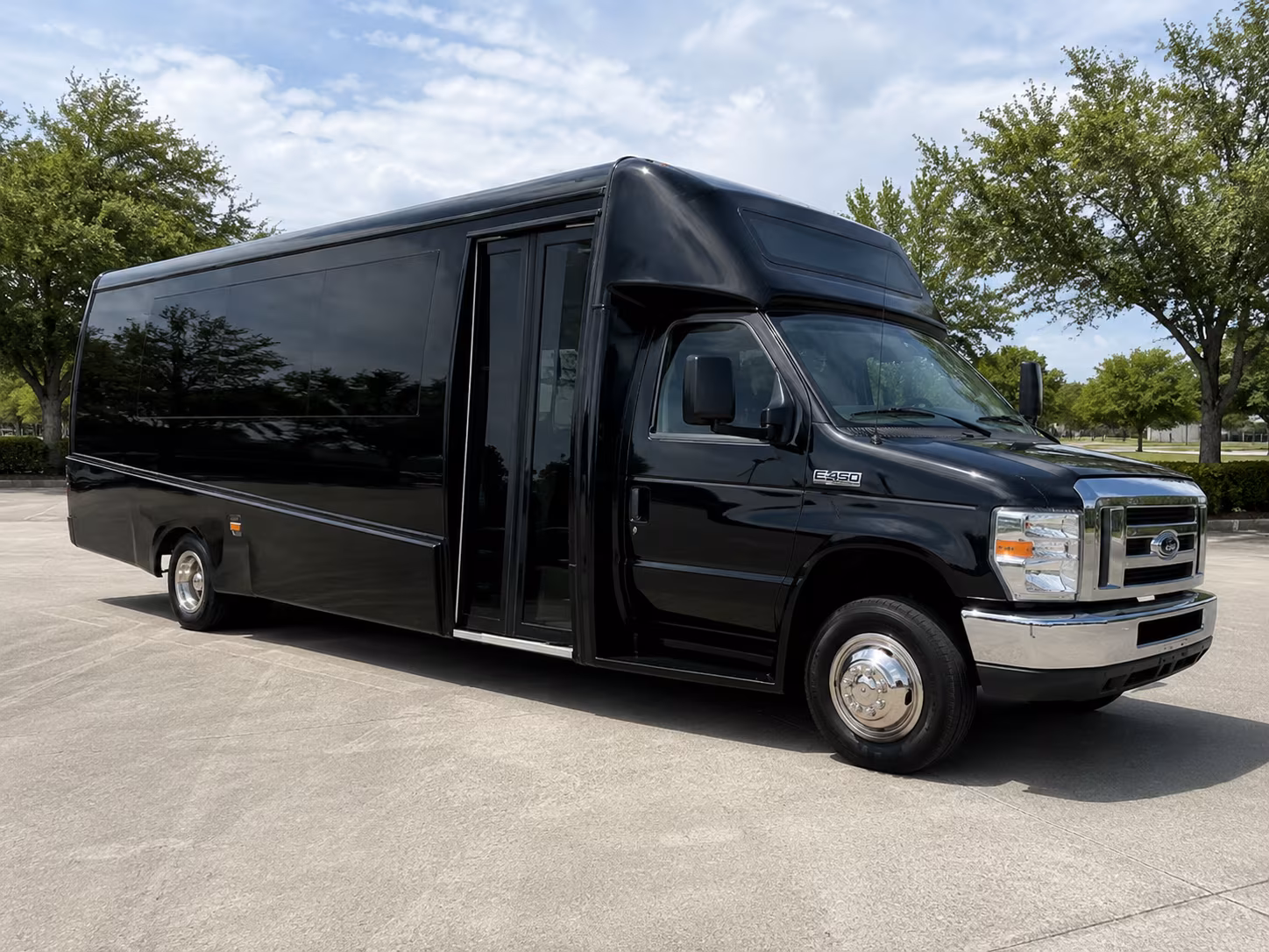charter buses for large prom groups traveling across middlesex county