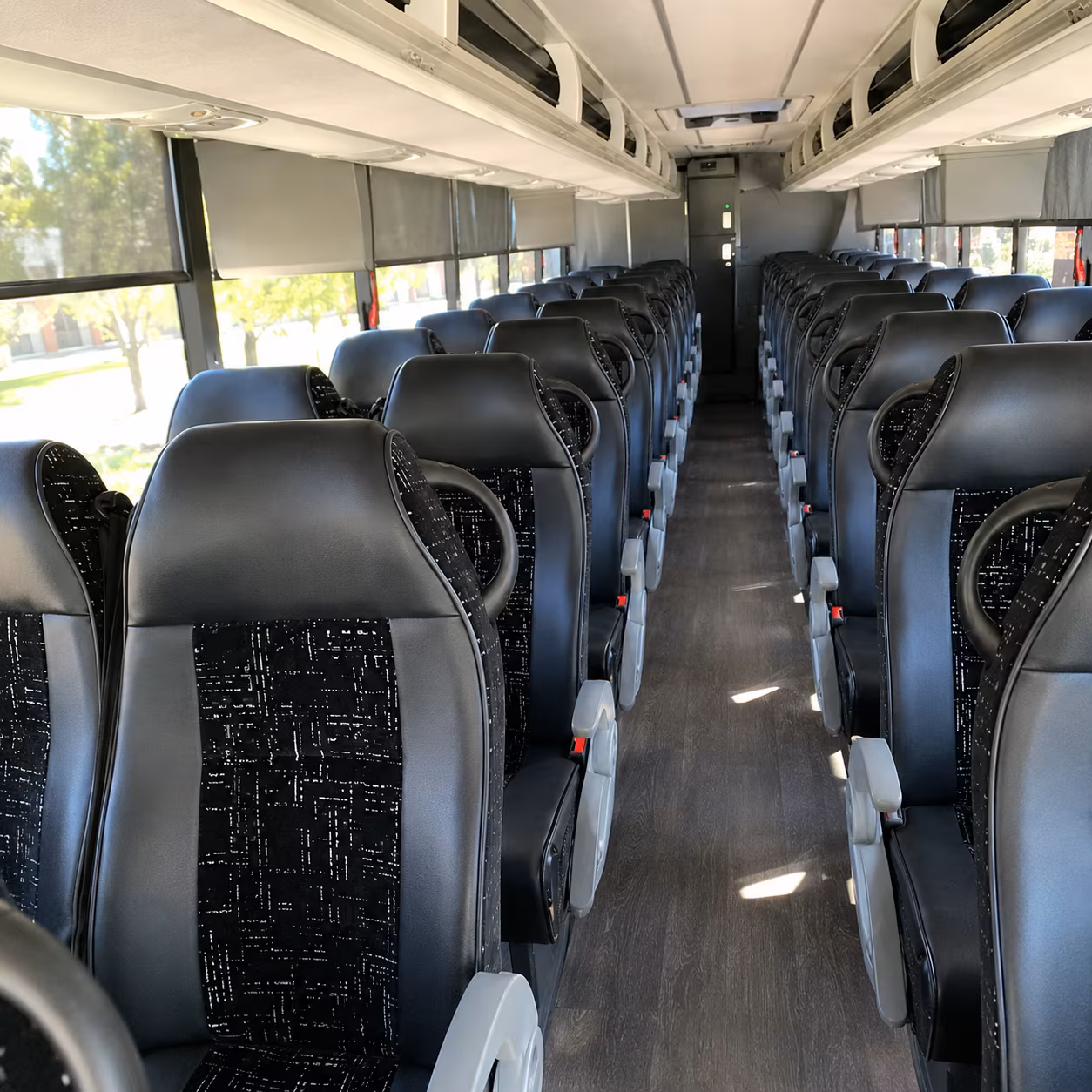 charter buses to pnc bank arts center shows and lawn nights