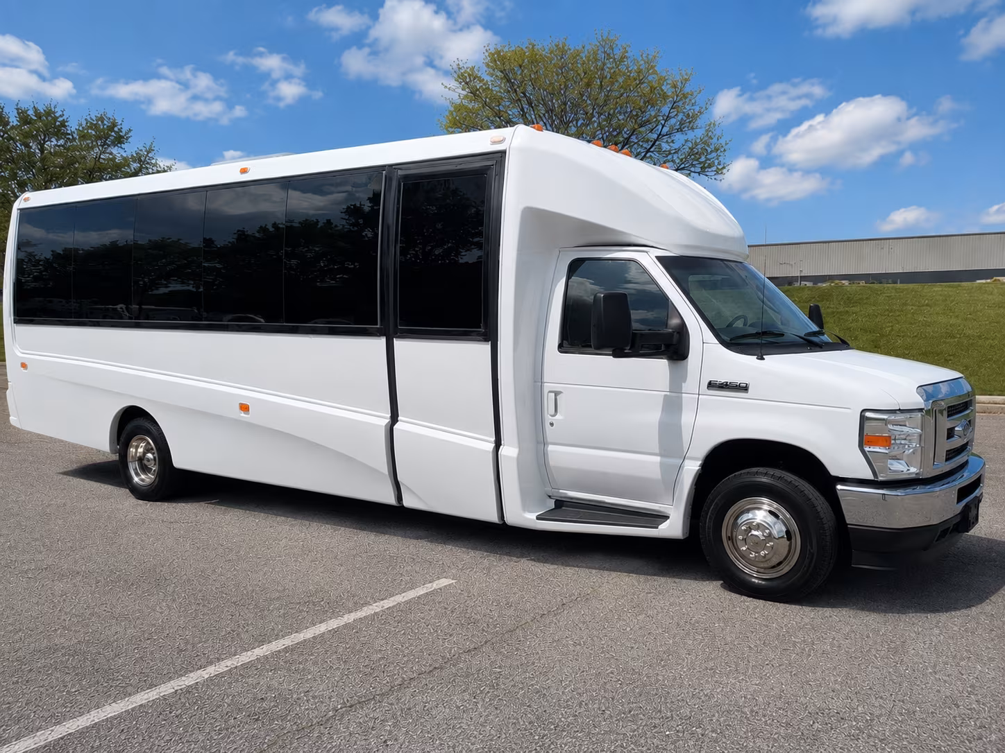 corporate airport transfer buses between edison and ewr jfk and phl