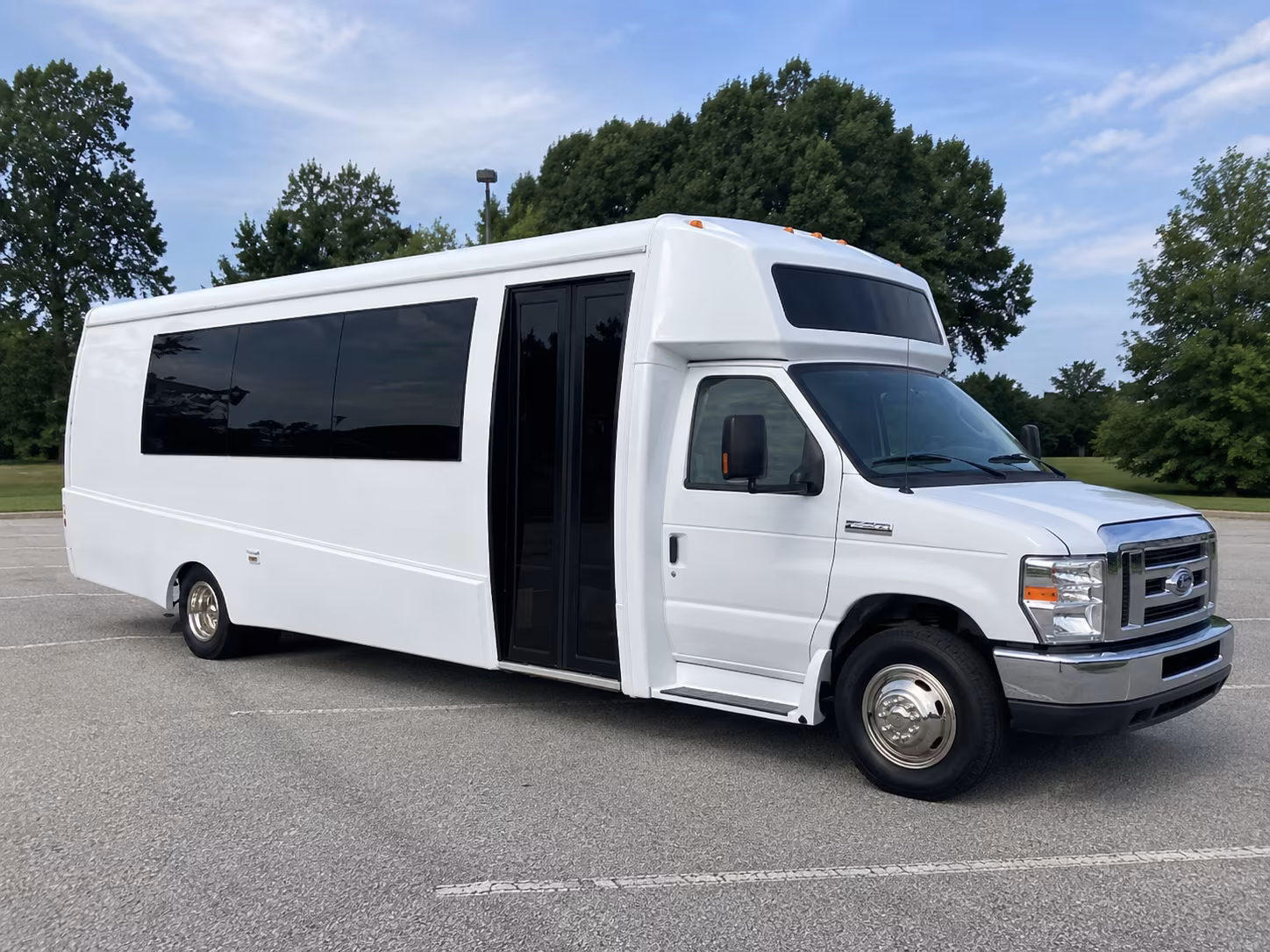 edison 18 passenger party bus