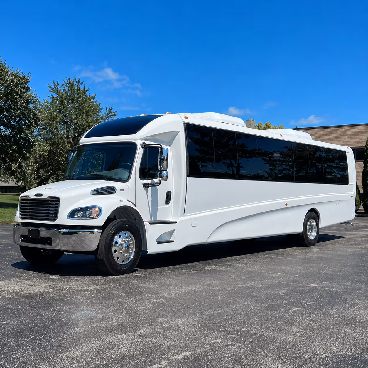 edison 30 passenger minibus