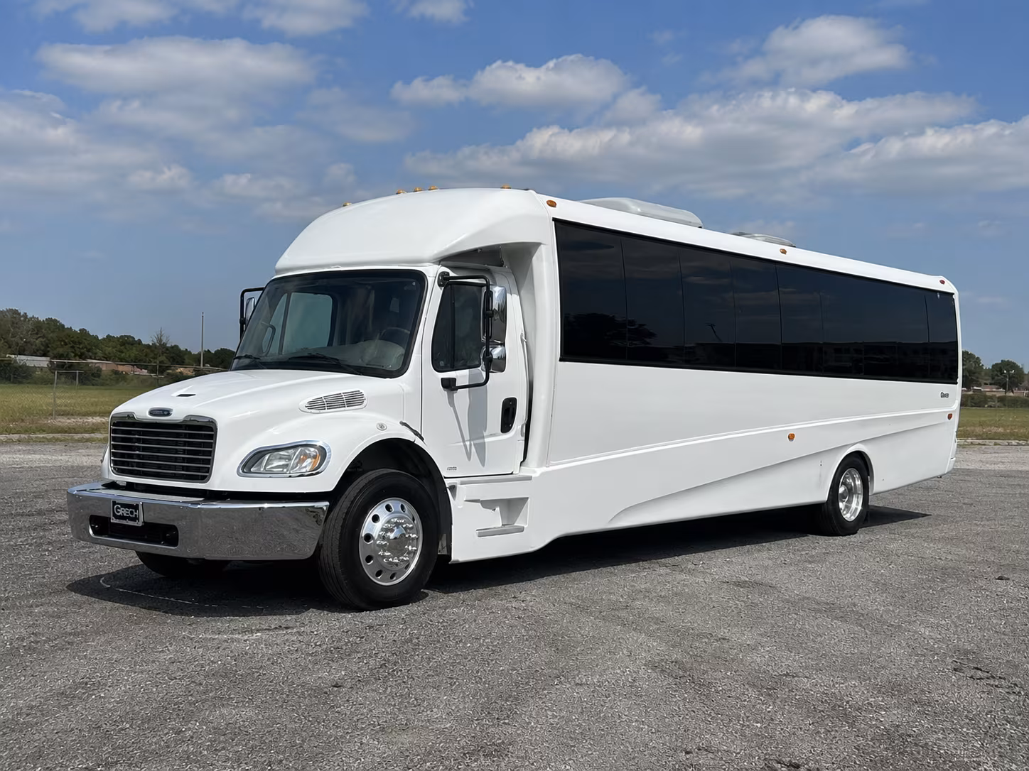 edison 50 passenger party bus