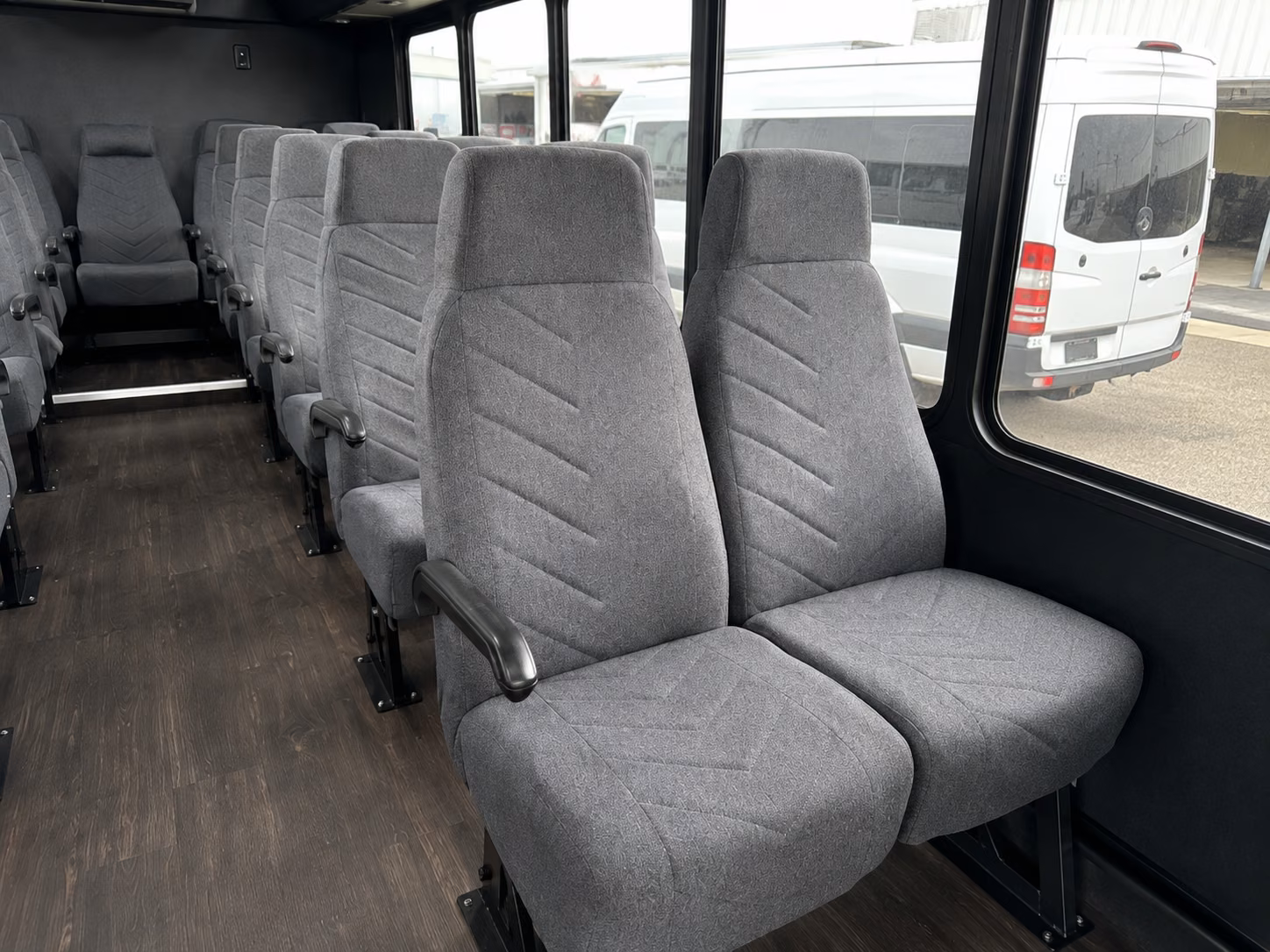 edison bus rentals